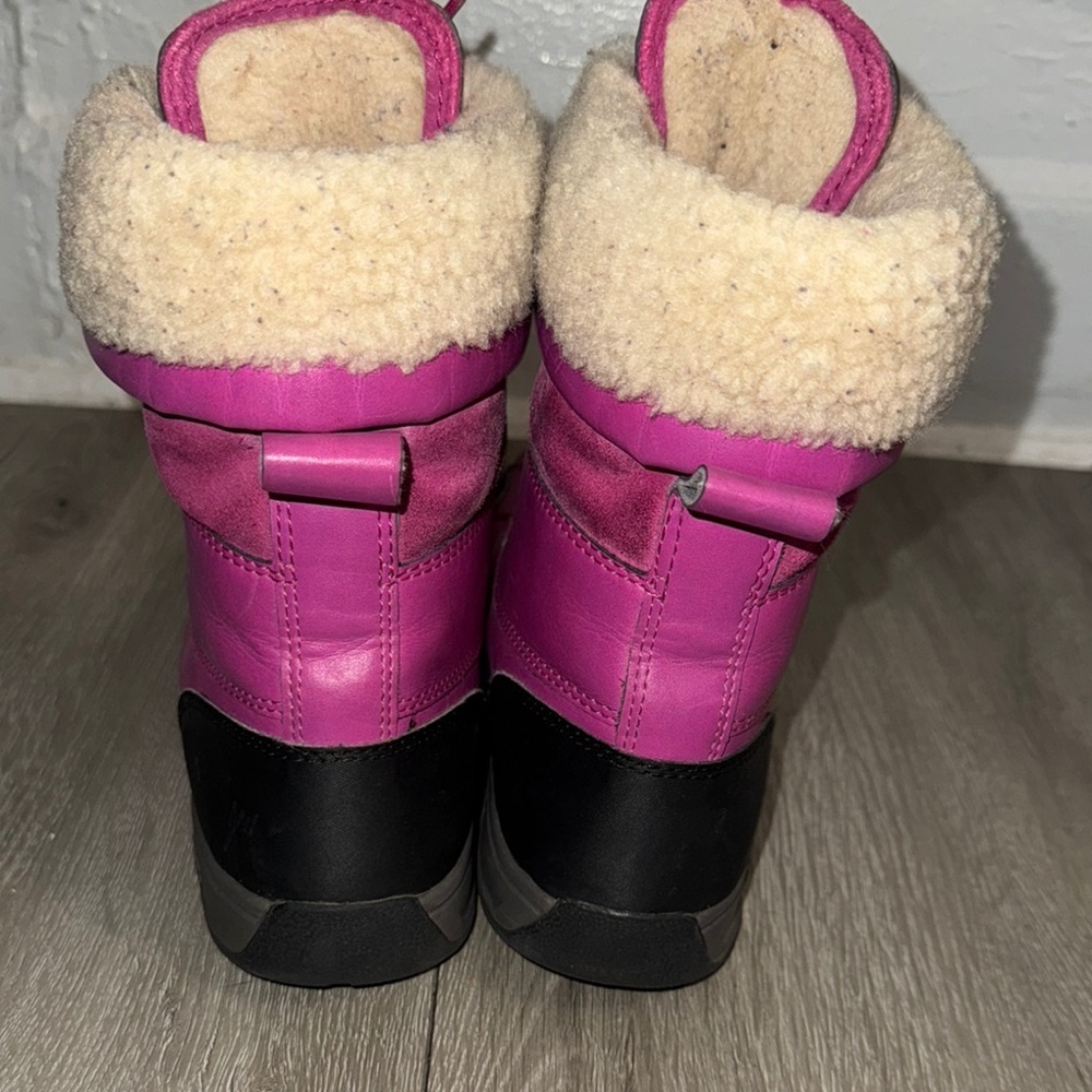 UGG Butte 2 Fuchsia Pink - Picture 6 of 9
